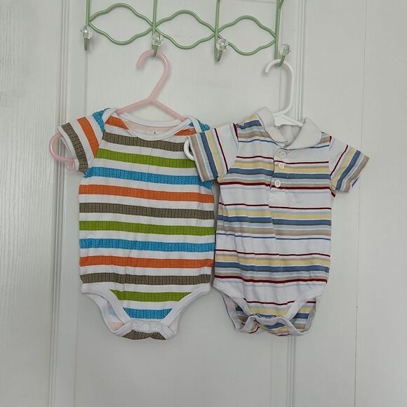 Bundle of Onesies - Picture 1 of 5